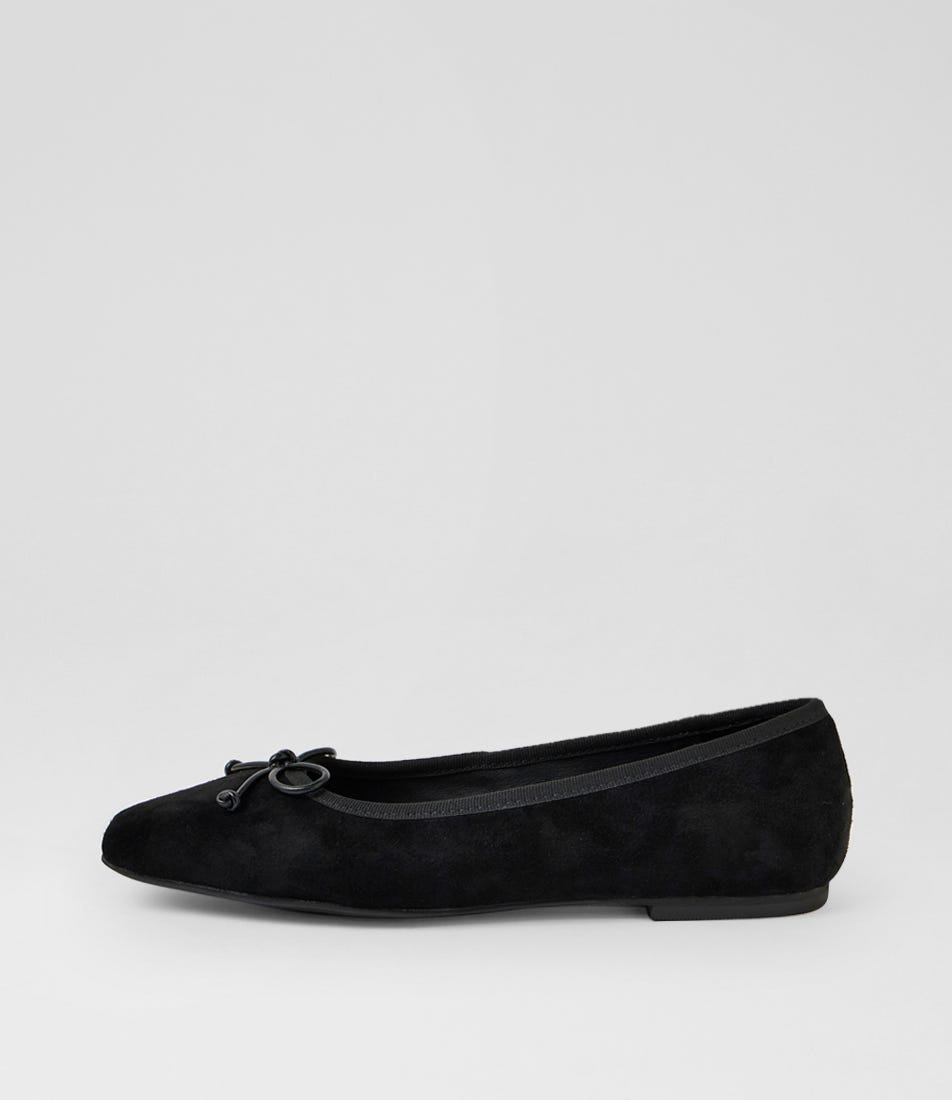Zokena Black Suede Flat Shoes