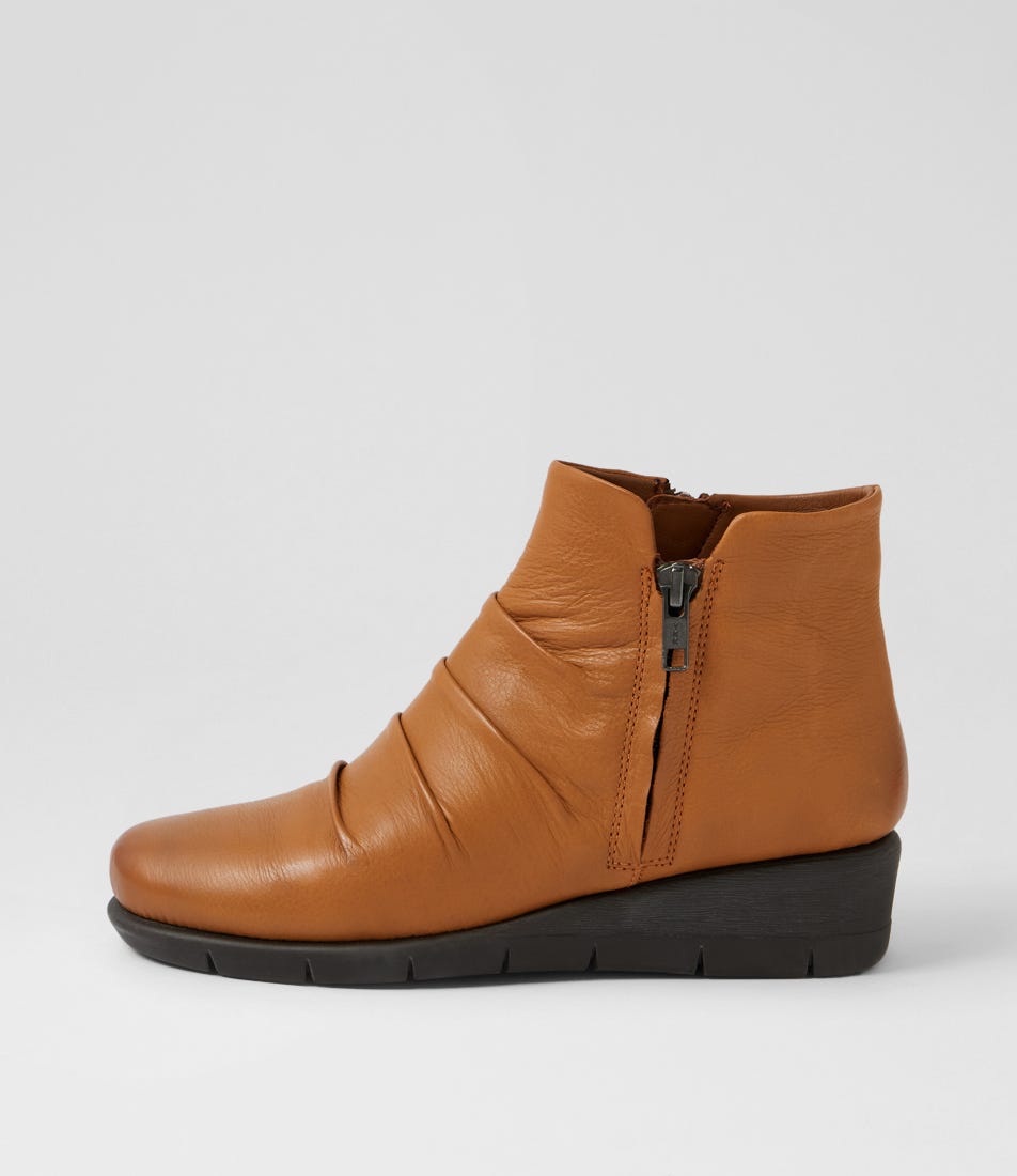 Maxie New Tan Leather Ankle Boots