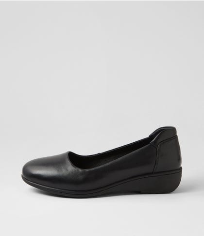 Heidei Black Leather Heels