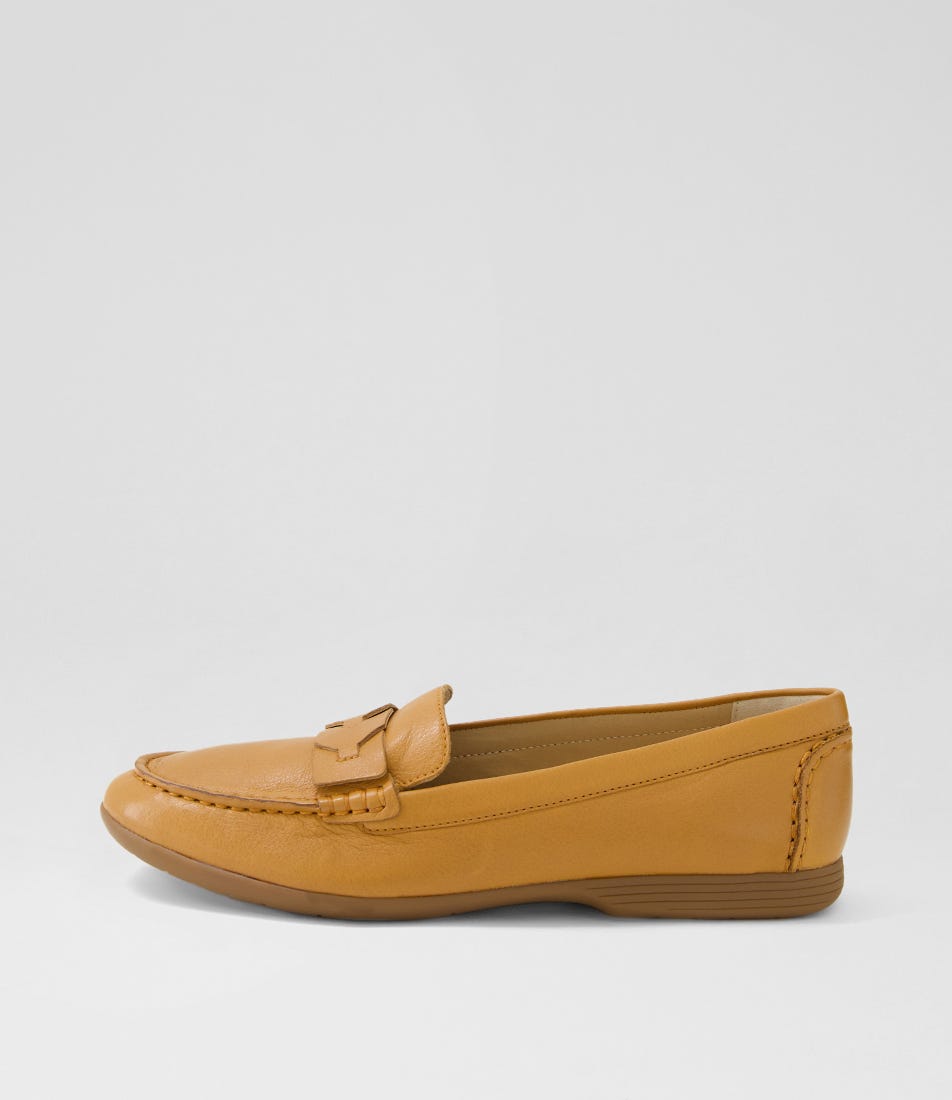 Billaie New Tan Leather Loafers